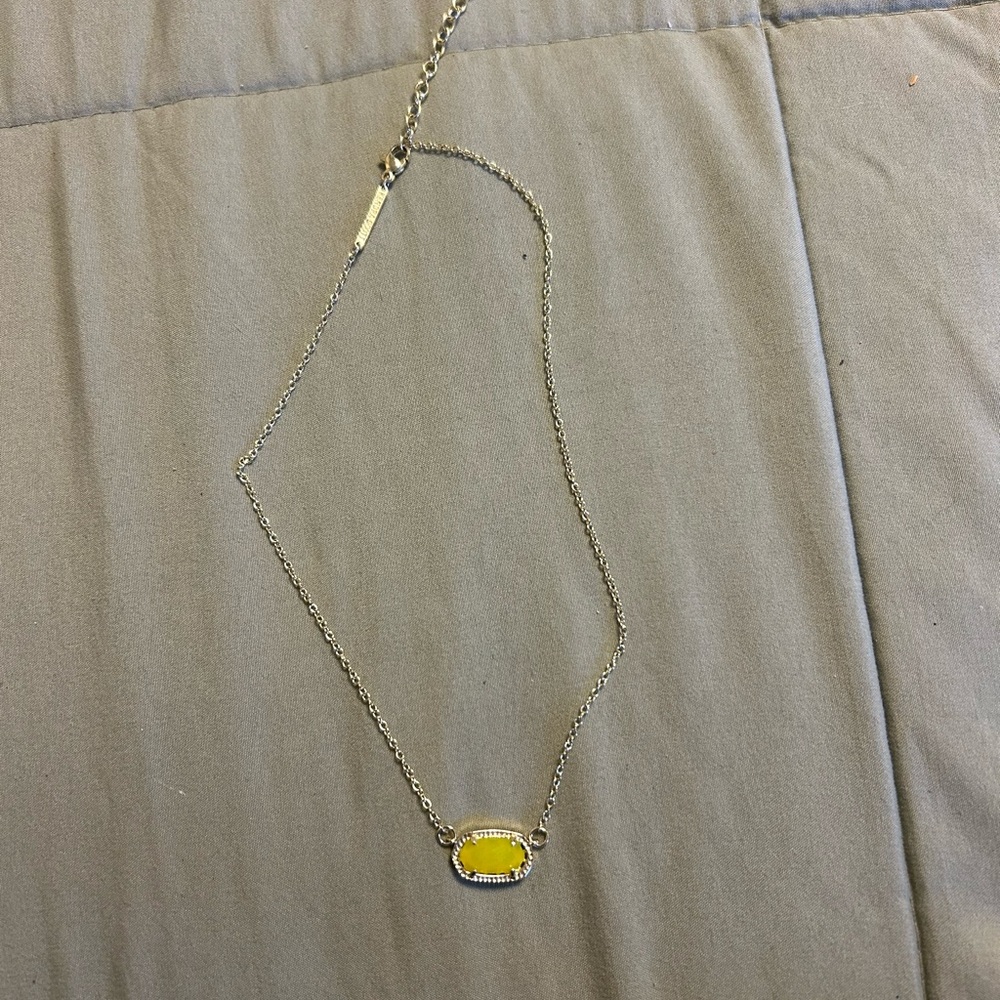 Kendra scott necklace